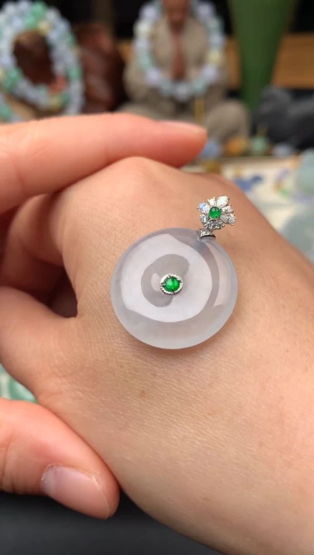 吊坠(不含链)18K金镶嵌翡翠吊坠