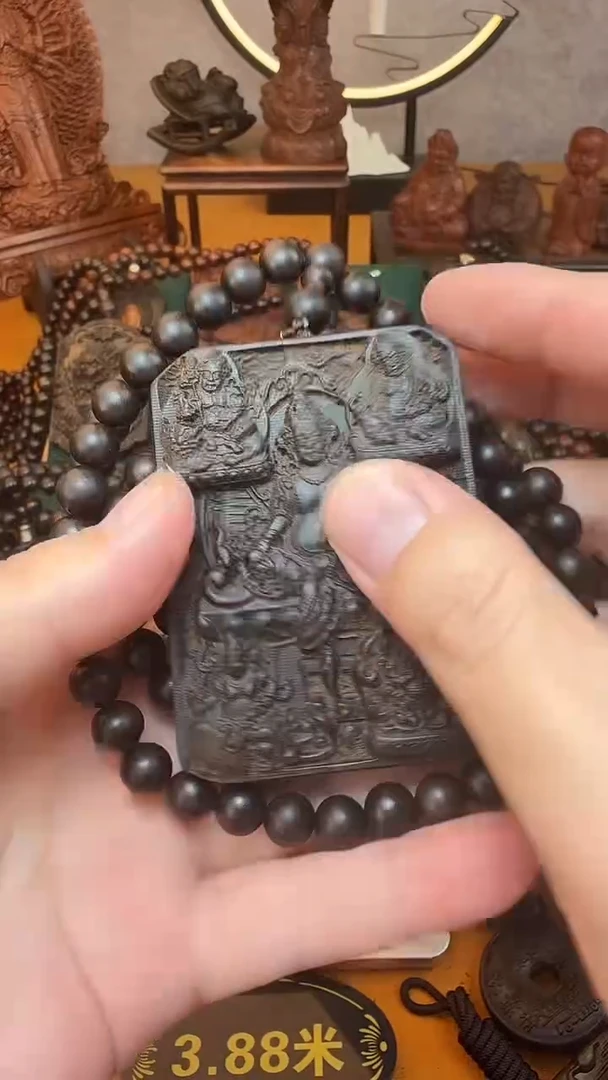 贡木吊坠五路财神吊坠