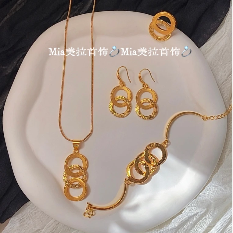 铜合金亚克力项链 四件套气质轻奢时尚百搭复古小众简约坠链法式