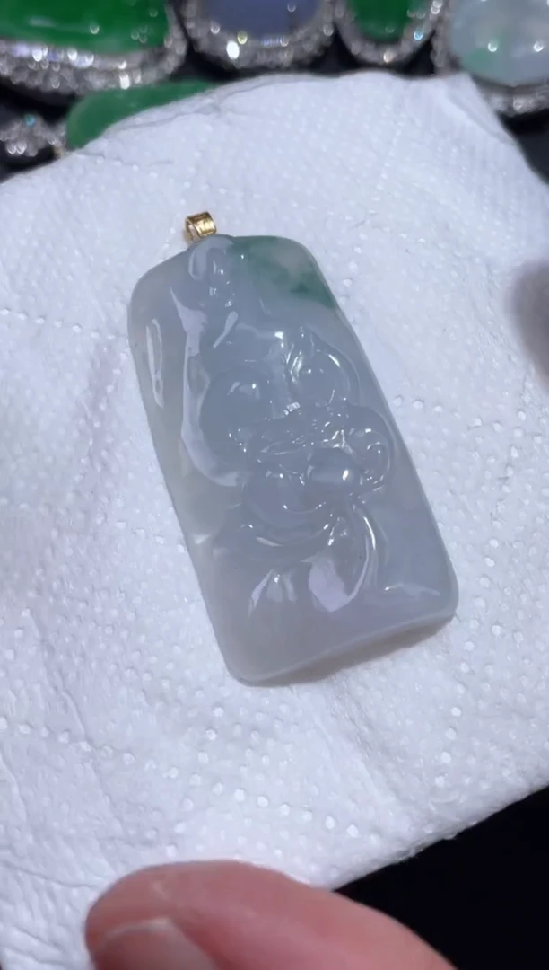 颈饰18K金镶嵌翡翠48.......