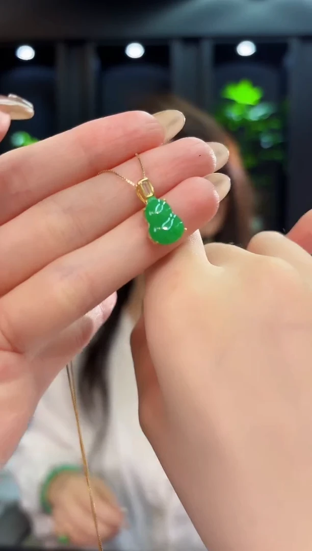 翡翠未镶嵌吊坠(不含链)缅料A货/多样性发货/一件