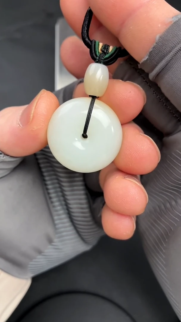 未镶嵌和田玉挂件平安扣