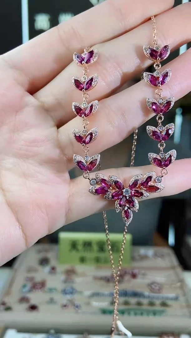 【闪购商品】石榴石颈饰银S925镶嵌颈饰