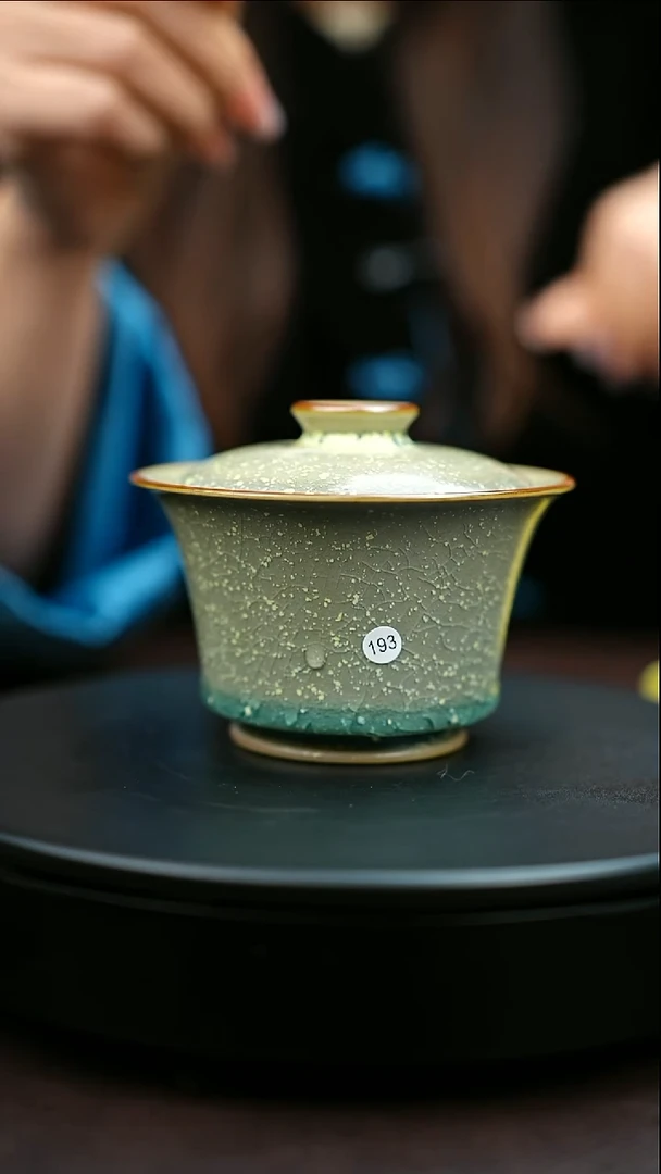 193#原矿钧瓷炉钧釉盖碗