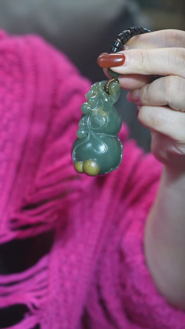 未镶嵌岫岩河磨玉（透闪石质玉）把件葫芦