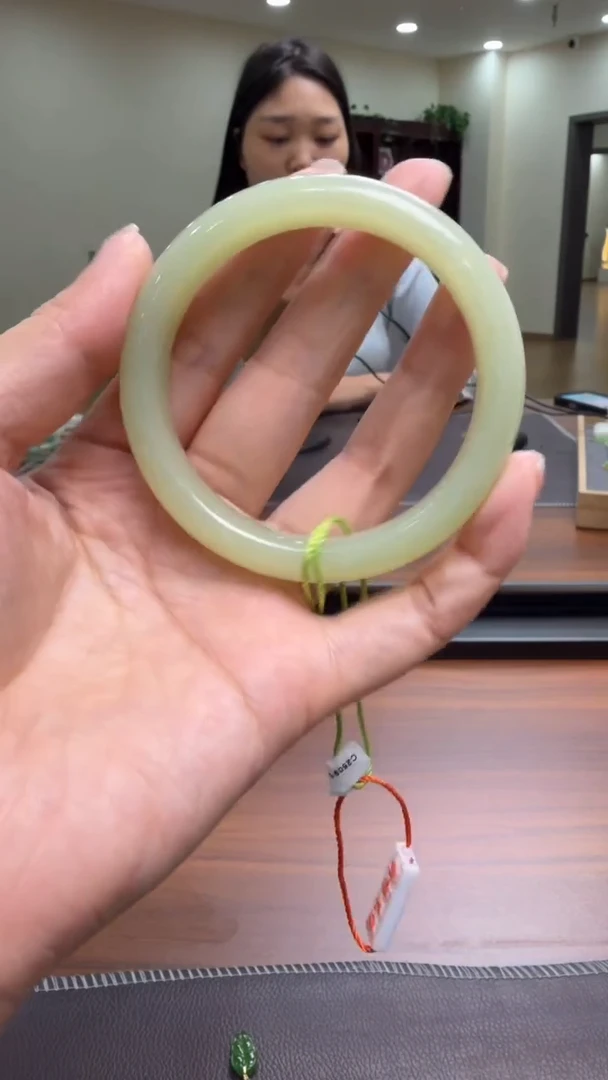 颈饰未镶嵌和田玉手镯55