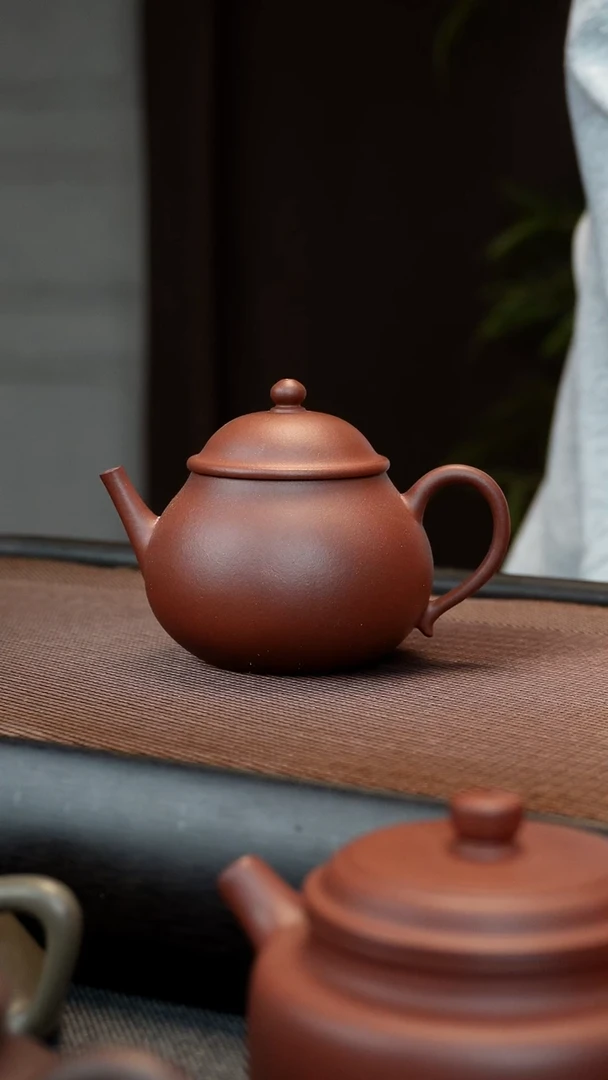 茶壶紫砂红皮龙 潘壶 150CC