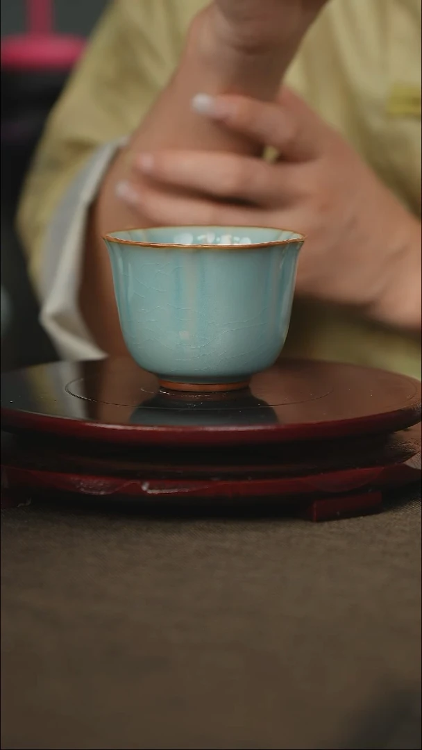 全品  花口杯   带底款
