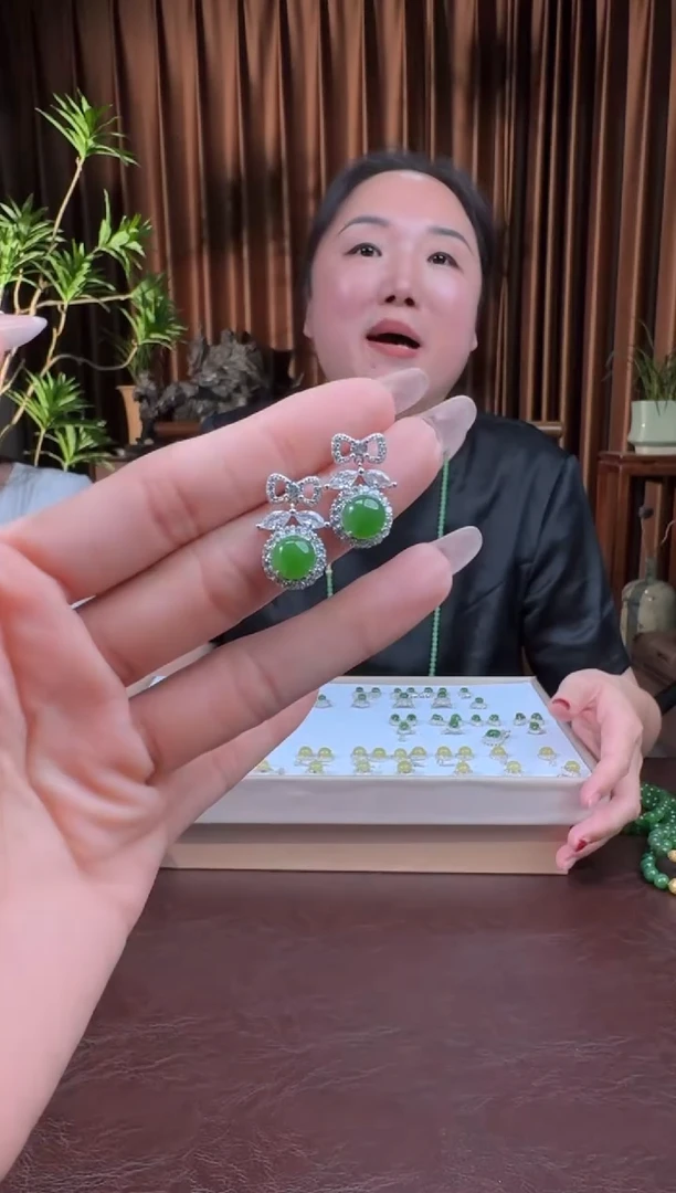 和田玉银S925镶嵌颈饰99赵姐8.12多样性拍一发一