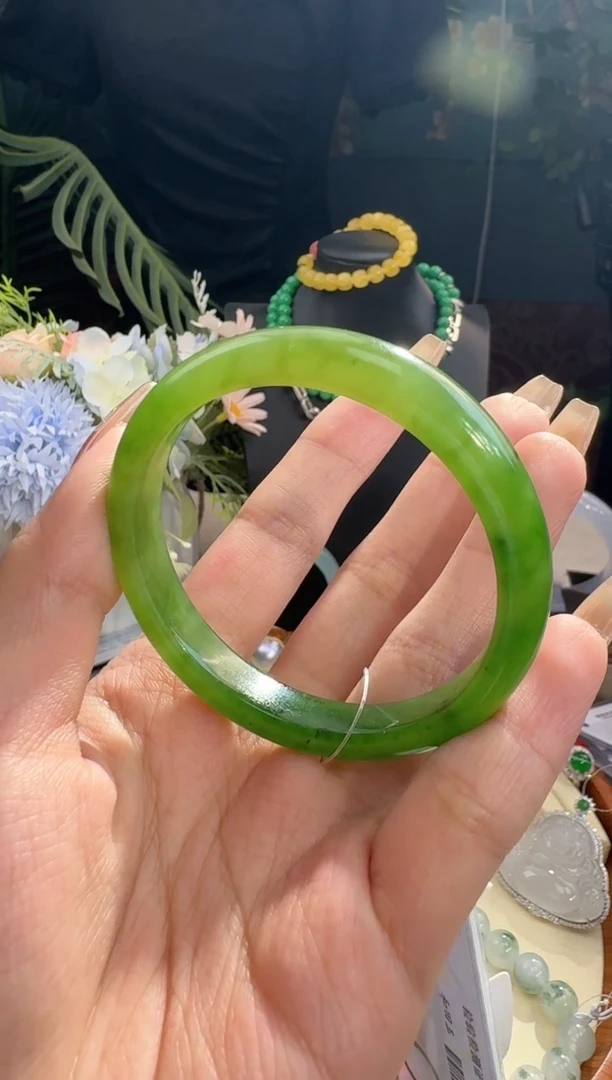 【闪购商品】和田玉手镯未镶嵌手镯