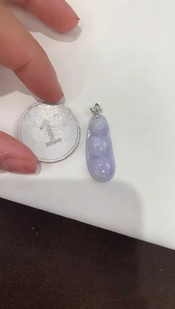 颈饰18K金镶嵌翡翠 天然缅甸a货翡翠