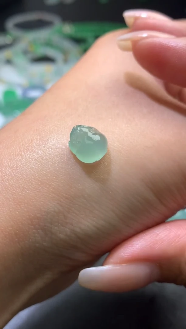 未镶嵌定制翡翠毛货 9.6-8.6-4.8