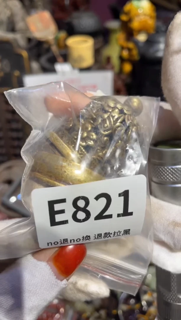 瓷片柿**意表姐直播所见所得