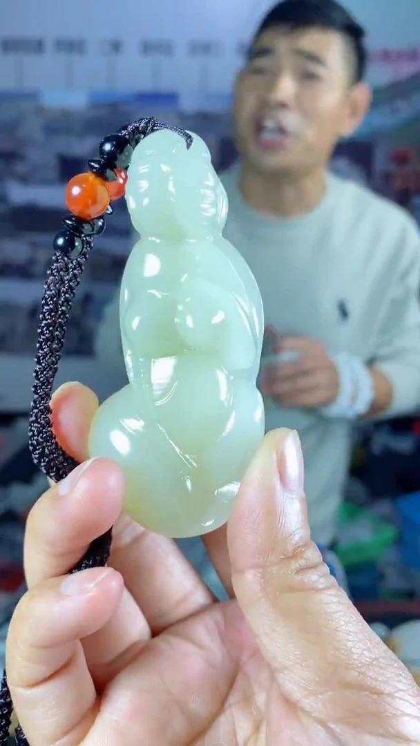 颈饰未镶嵌石英质玉孤*天然玉石未镶嵌颈饰