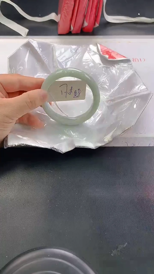 未镶嵌手镯翡翠88