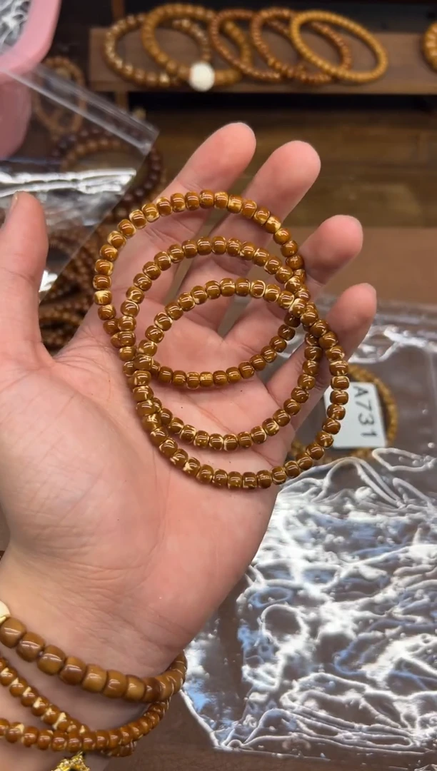 手串紫金鼠A733 5*6鼠尖纯肉微微花皮