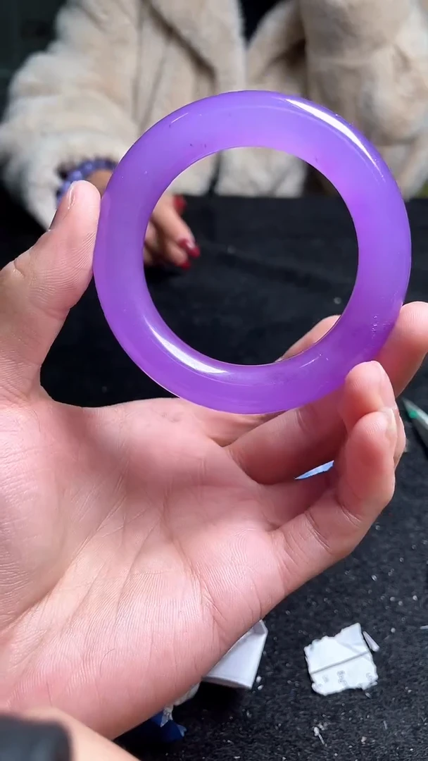 猛子收货满紫圆条手镯