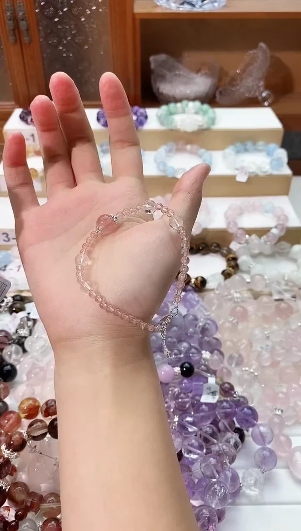 【闪购商品】水晶手串未镶嵌草莓晶手串