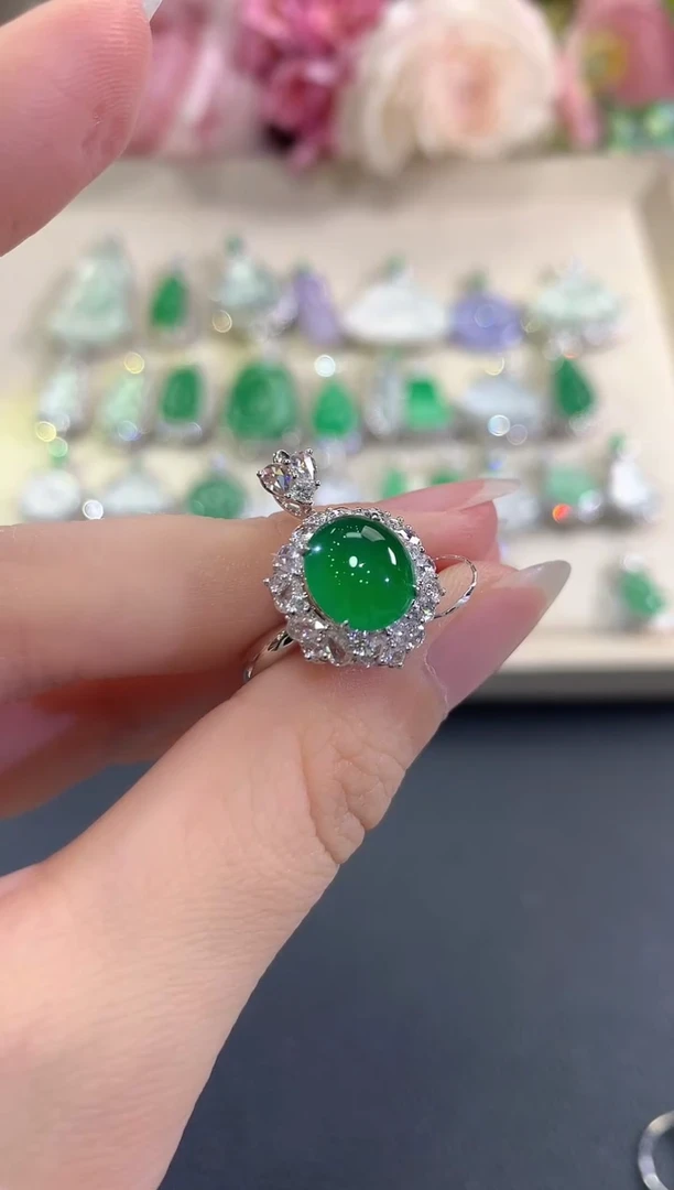 18K金镶嵌戒指翡翠c86