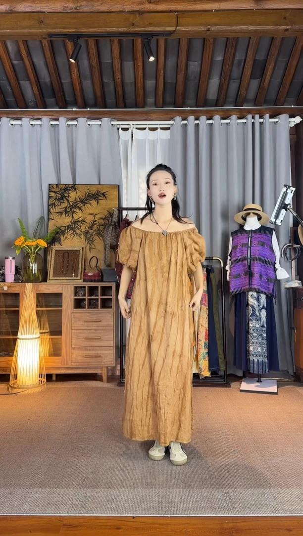 设计师款柿染扎花泡泡袖连衣裙