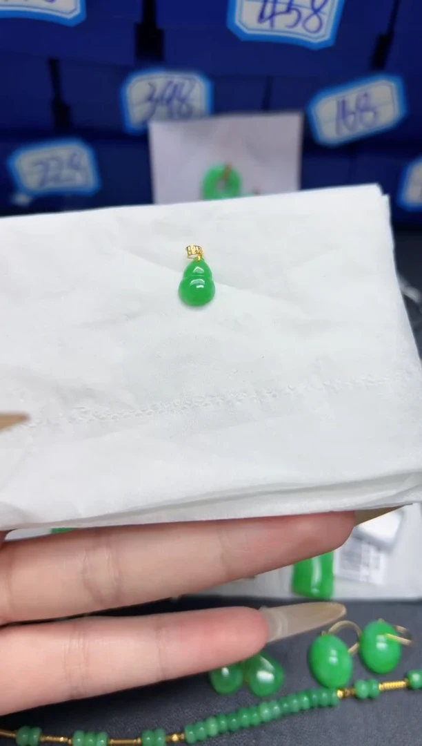 【闪购商品】翡翠颈饰18K金镶嵌Y缅料A货/支持复检/一件