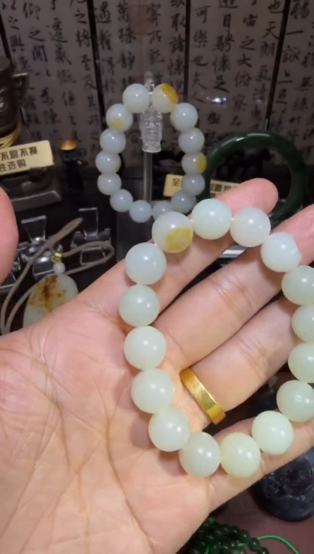 未镶嵌和田玉挂件和田玉