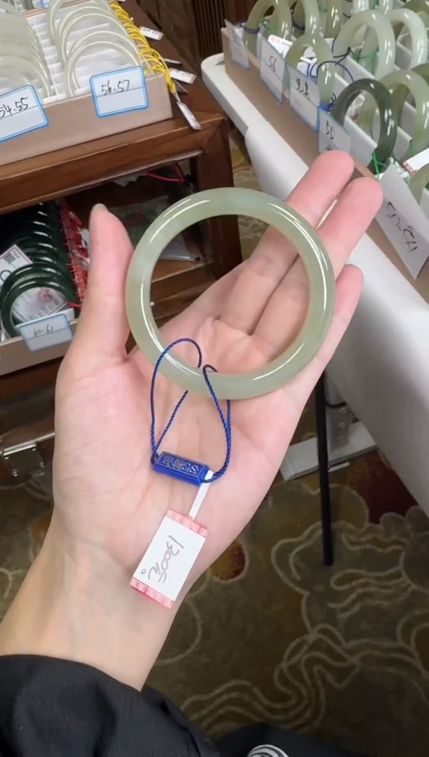 未镶嵌手镯和田玉57