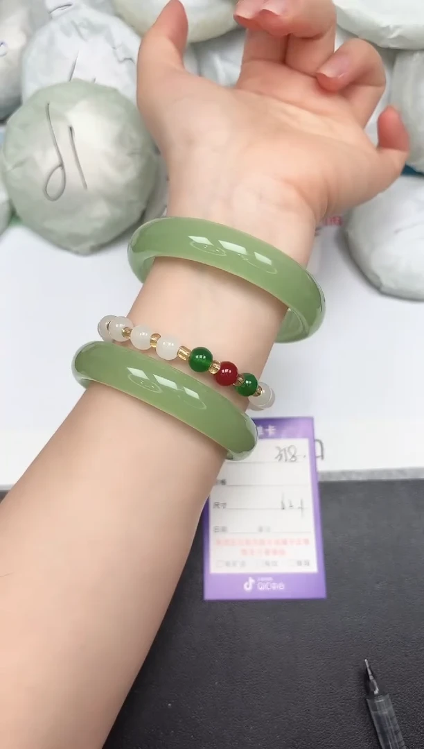 未镶嵌手镯石英质玉A358/6162