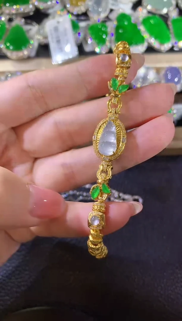 18K金镶嵌手链翡翠A119