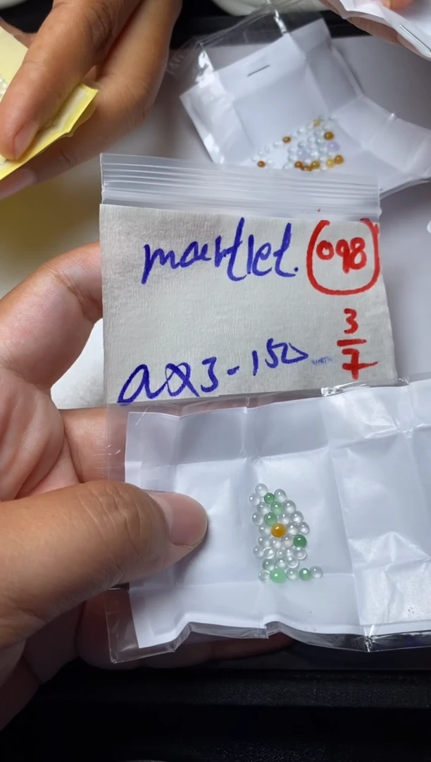 定制翡翠未镶嵌?****?缅甸天然翡翠A货98