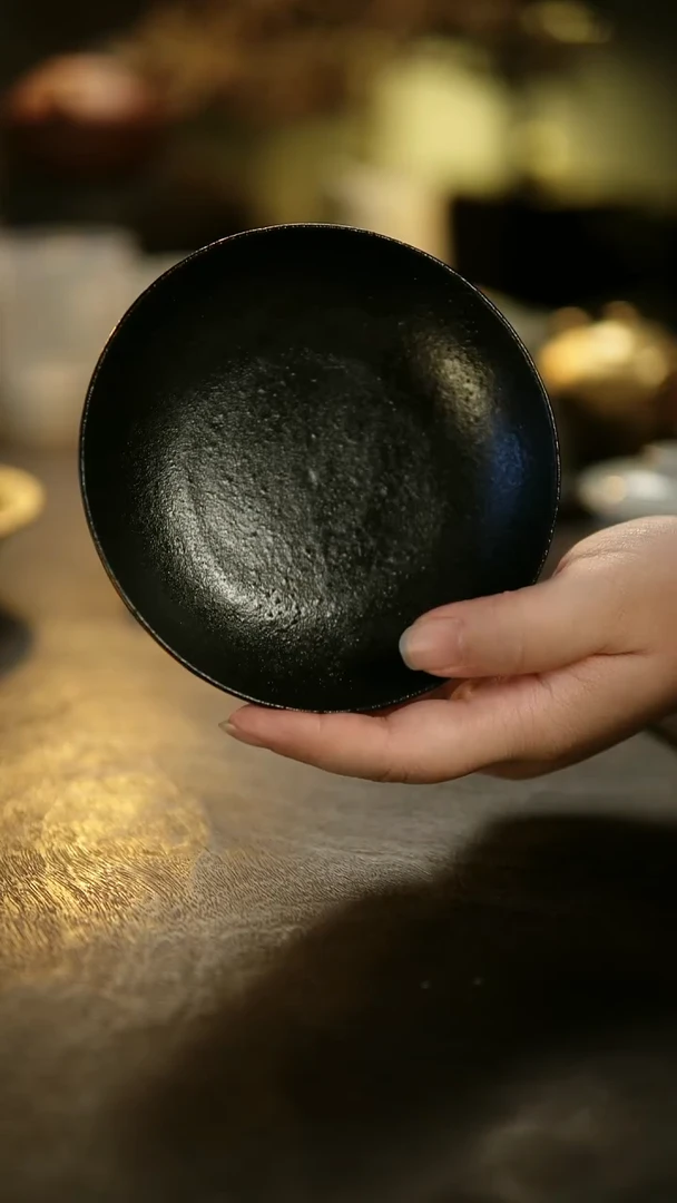 阿眠     云龙手作陶泥黑釉三足壶承
