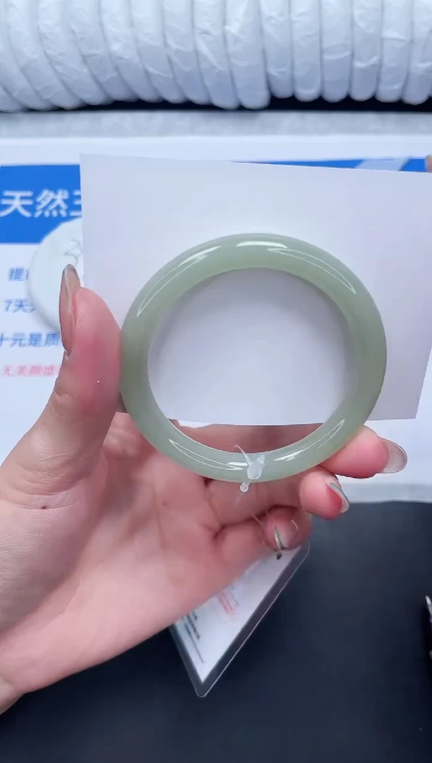 未镶嵌手镯石英质玉85-53.6DY