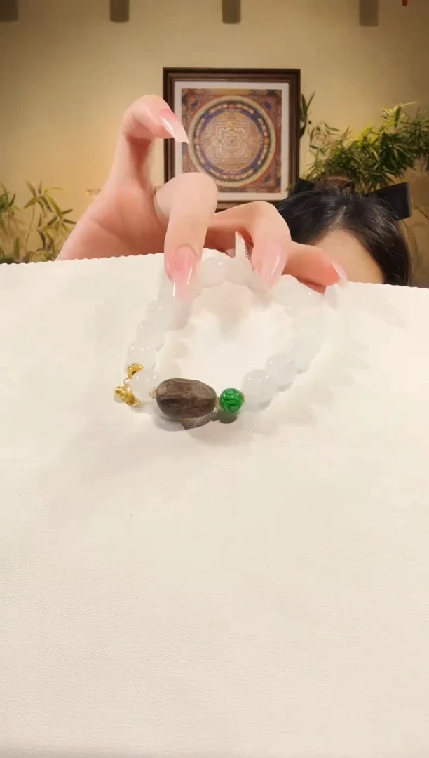 未镶嵌手链和田玉手链
