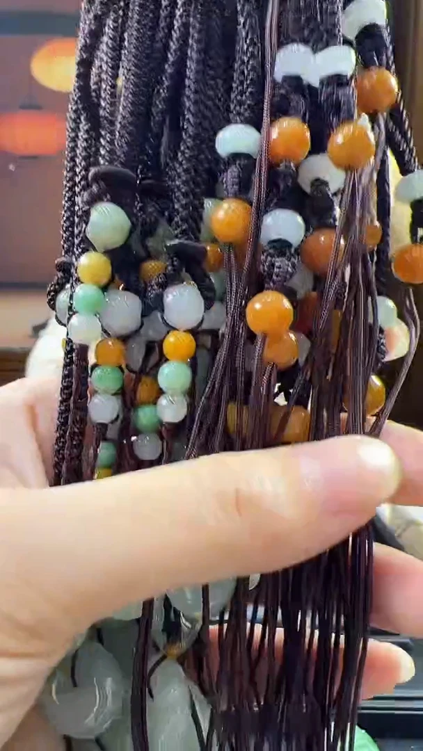 未镶嵌挂件翡翠美背（多样性发其一）