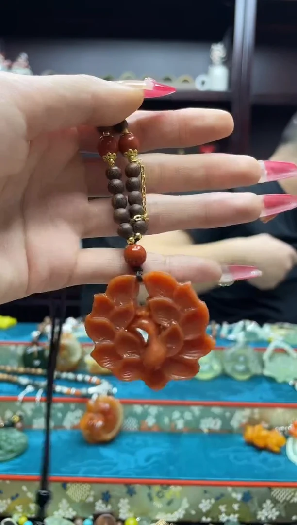 未镶嵌岫玉吊坠·