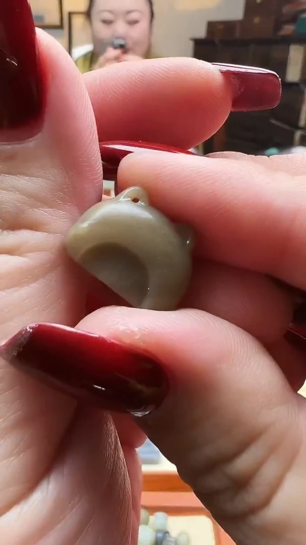 颈饰未镶嵌和田玉13*17*7mm左右糖猫猫梳