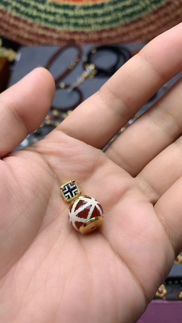 玛瑙/玉髓单珠18K金镶嵌西*25070608888