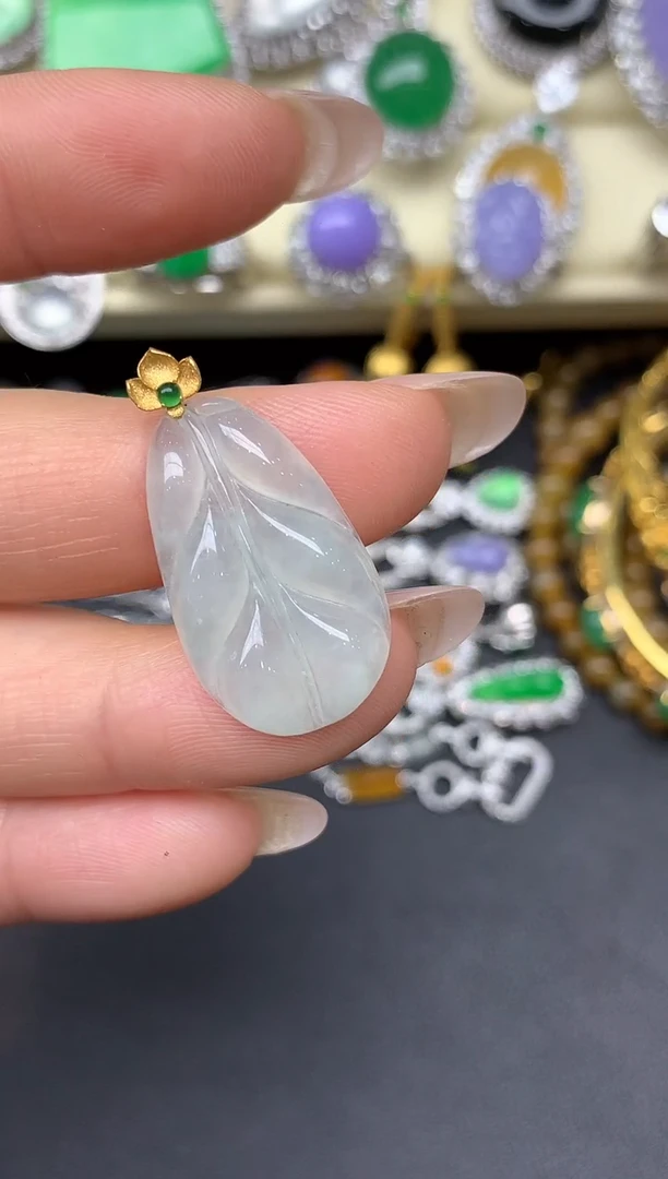 翡翠18K金镶嵌颈饰163-雪姐翡翠天天见