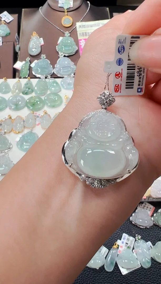 【闪购商品】翡翠吊坠(不含链)18K金镶嵌佛公吊坠73A