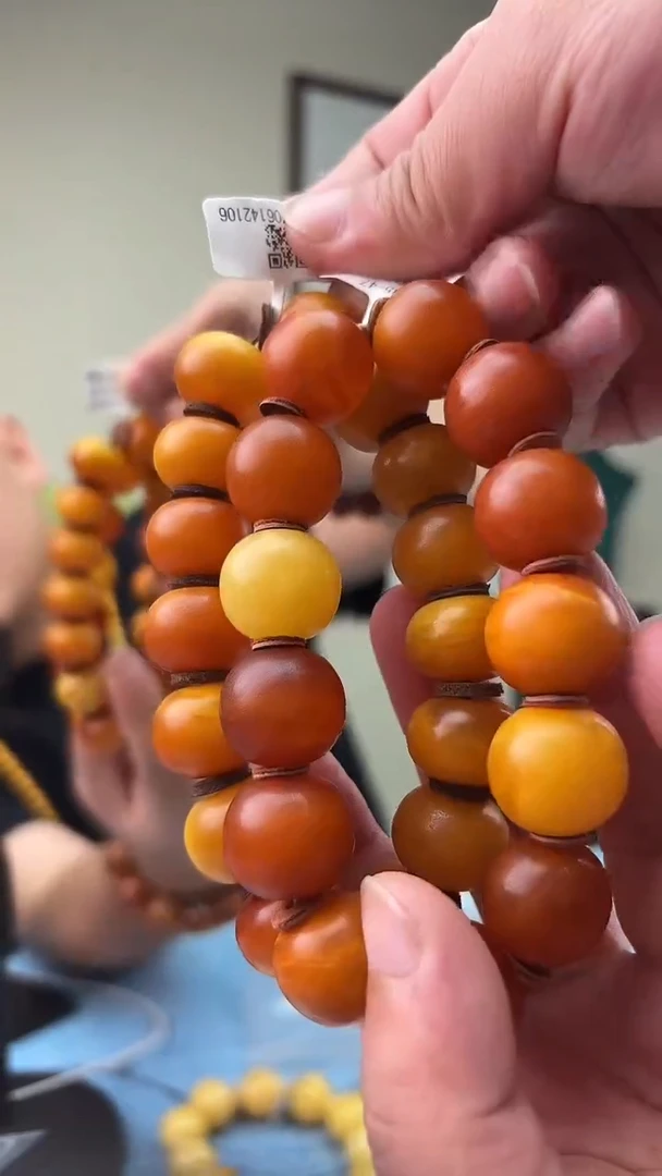 蜜蜡未镶嵌珠宝奇石H45，18A2假一罚十多样性发其一H