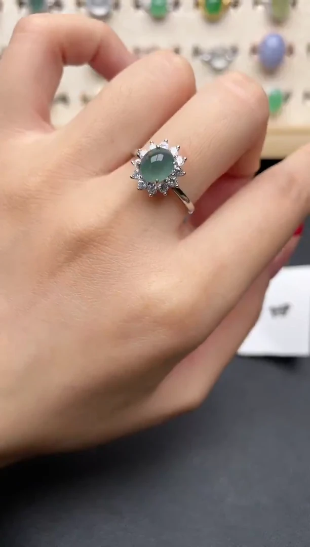 【闪购商品】翡翠戒指银S925镶嵌一物一证一礼盒