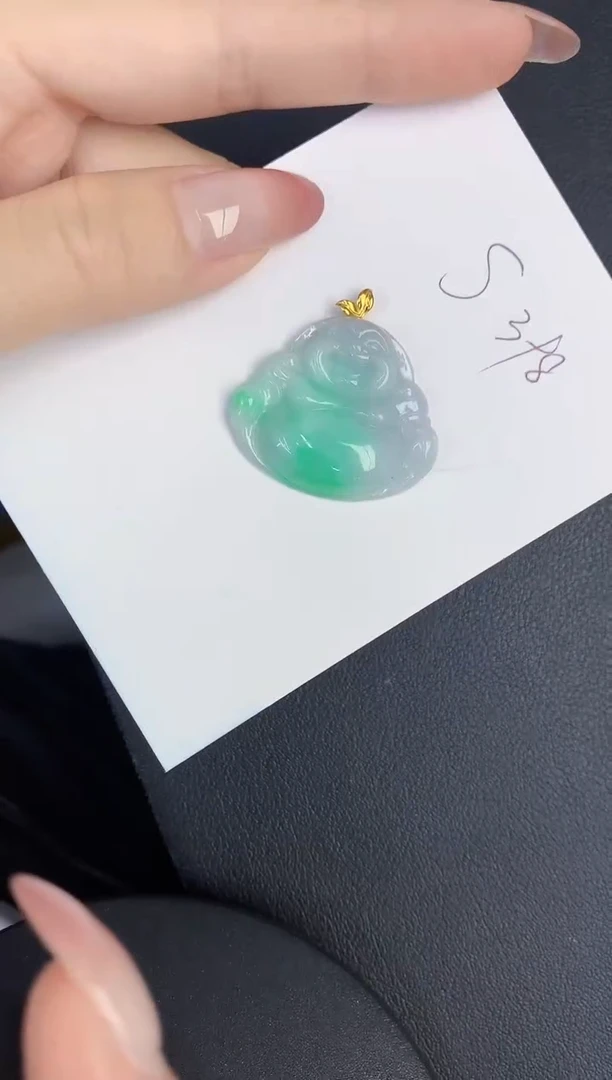 翡翠18K金镶嵌颈饰缅甸天然翡翠A货