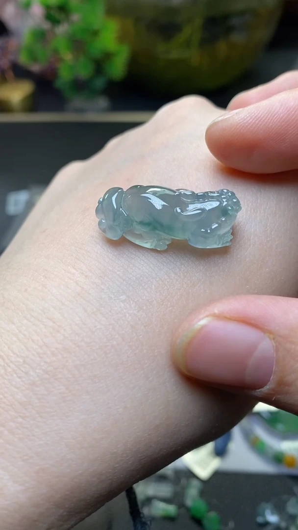 颈饰未镶嵌翡翠38040