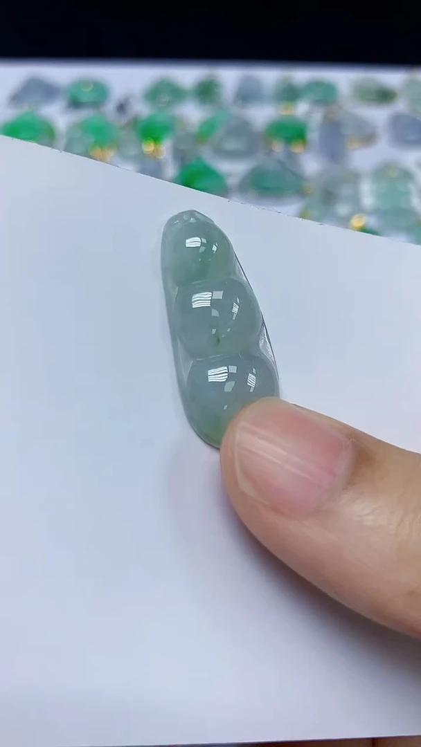 翡翠未镶嵌颈饰天然缅甸翡翠A货