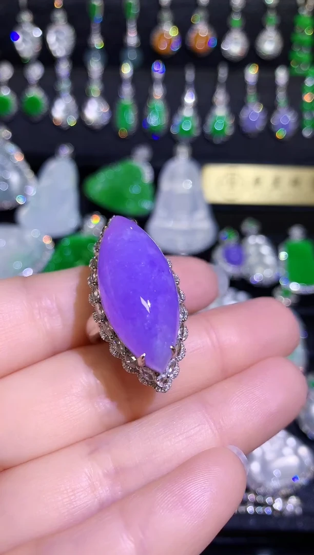 【闪购商品】翡翠戒指18K金镶嵌浓紫罗兰马眼