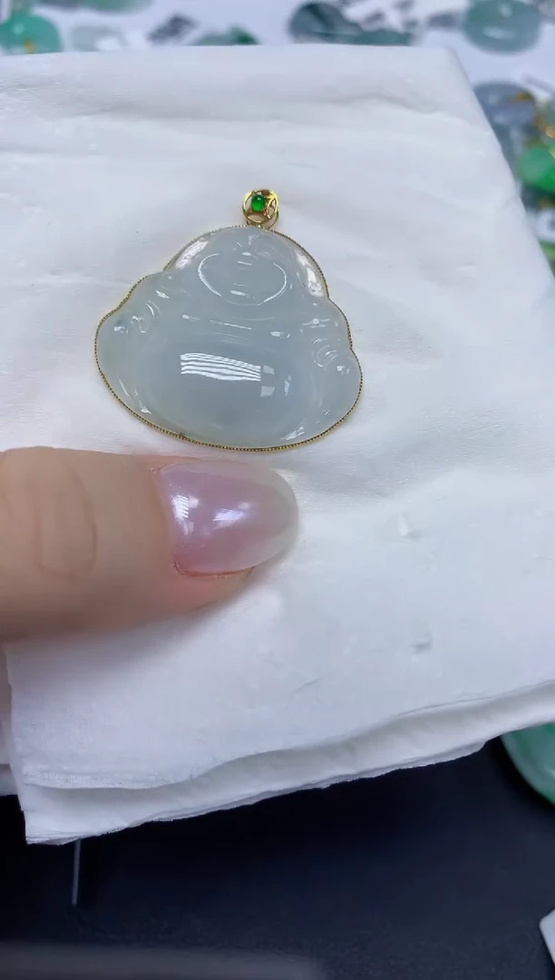 翡翠18K金镶嵌颈饰天然缅甸翡翠A货