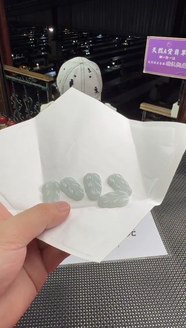 颈饰未镶嵌翡翠--012331-多样性发其一