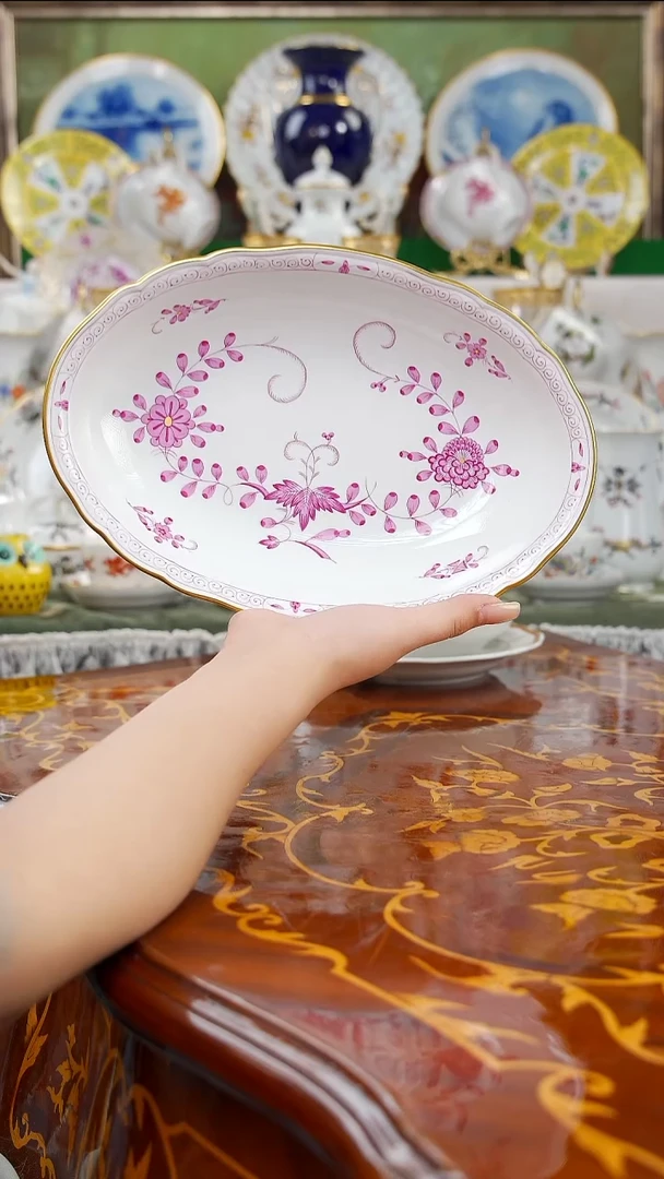 摆件娜娜中古瓷器如图所示110