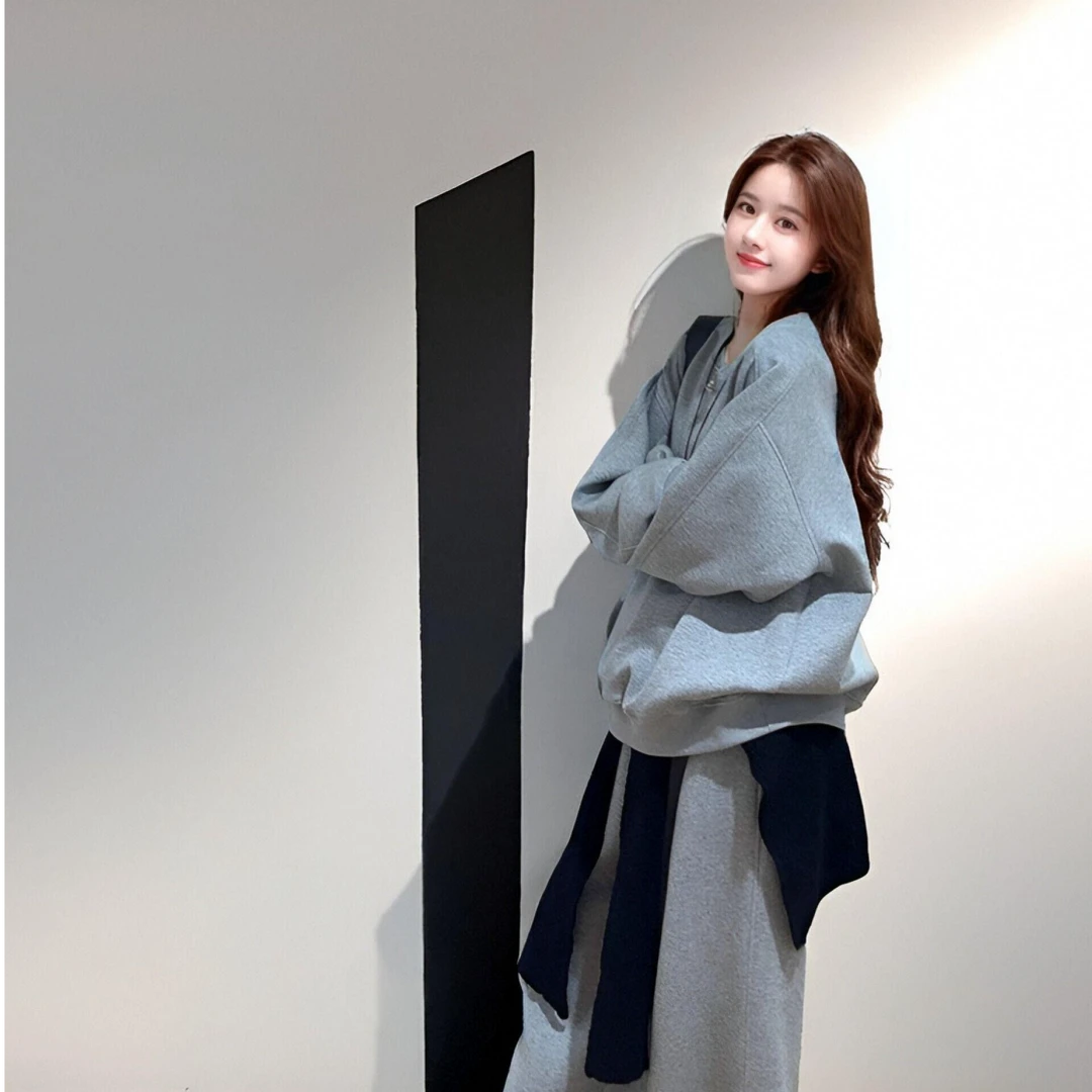 Mar刺绣圆领卫衣