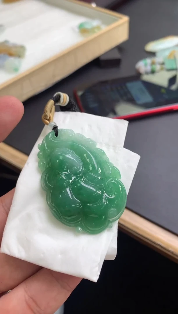 未镶嵌定制翡翠f*n翡翠